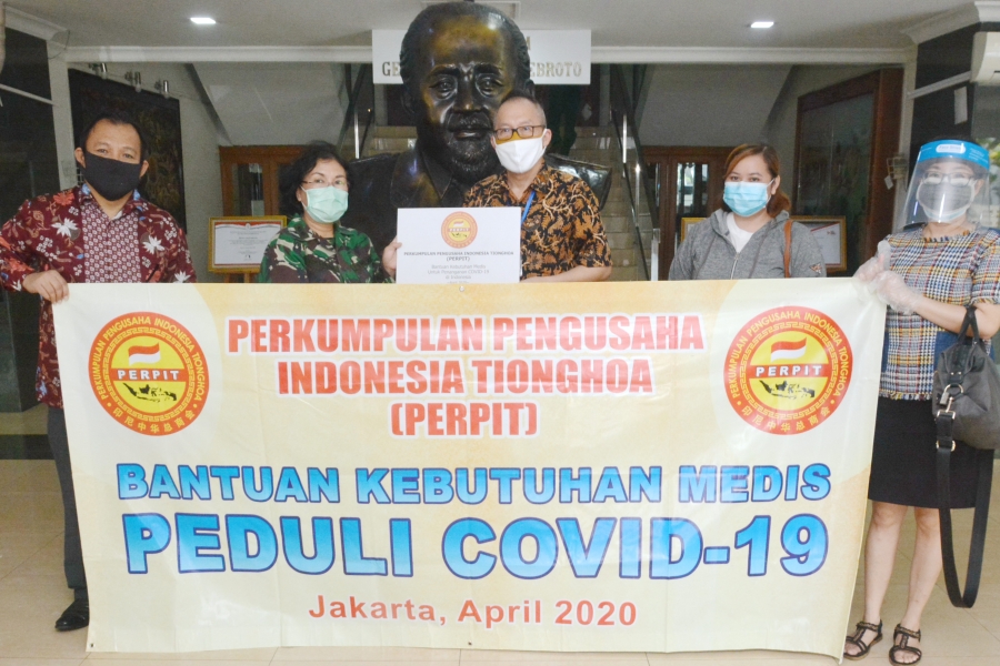 Indonesian Chinese Entrepreneur Association 12,000 masks donated to Gatot Subroto Army Hospital