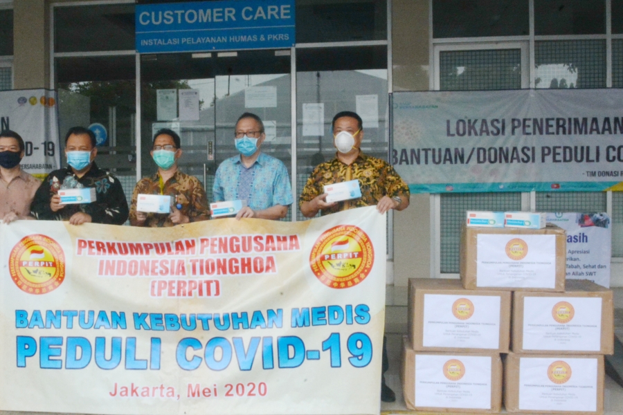 Indonesian Chinese Entrepreneur Association 20,000 Medical Masks Donated to Persahabatan and Duren Sawit Hospital    