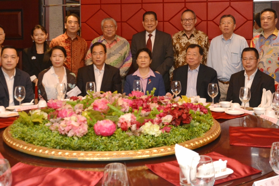 Indonesian Chinese Entrepreneur Association Receives Representatives from Xiamen