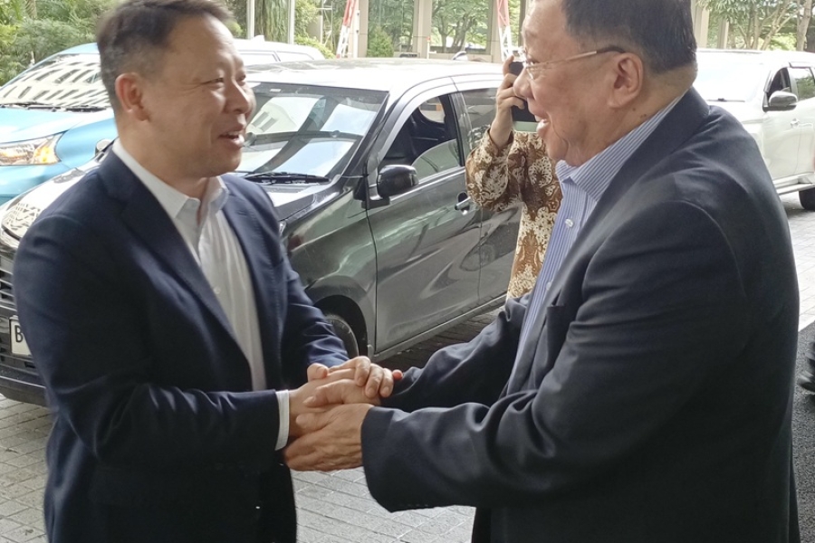 郑杰公参兼总领事访印尼中华总商会举行中国签证最新政策交流会